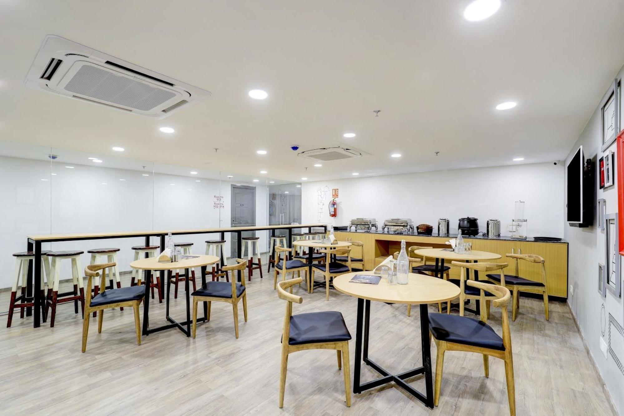 Super Townhouse Rajyash Rise Hotel Sarkhej Kültér fotó